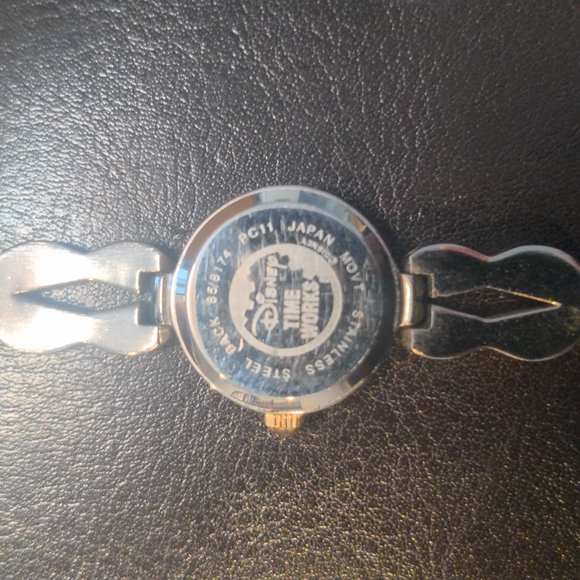 Disney time works gold/silver toned watch - Picture 6 of 6